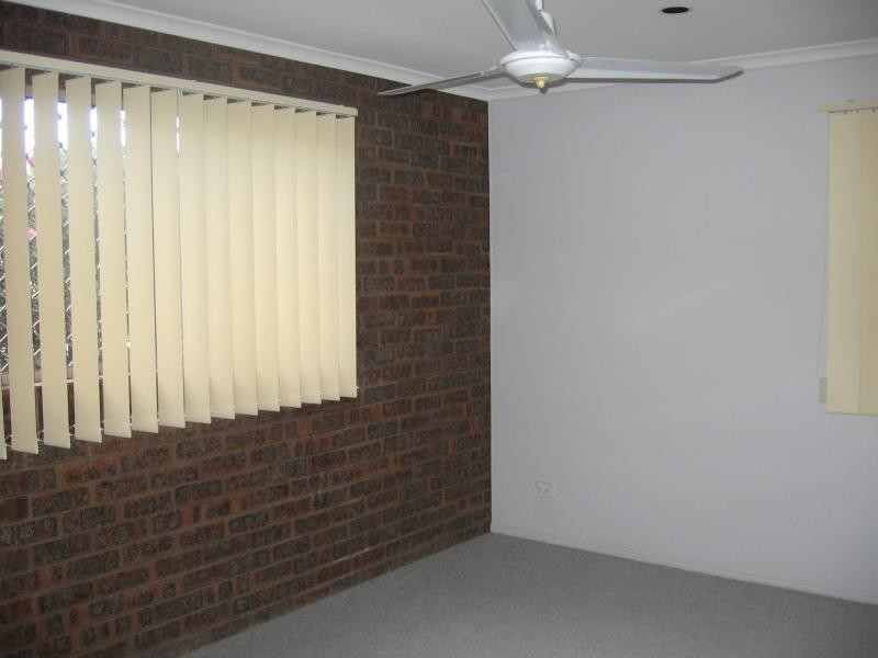 Unit 1/272 Torquay Terrace, Torquay QLD 4655