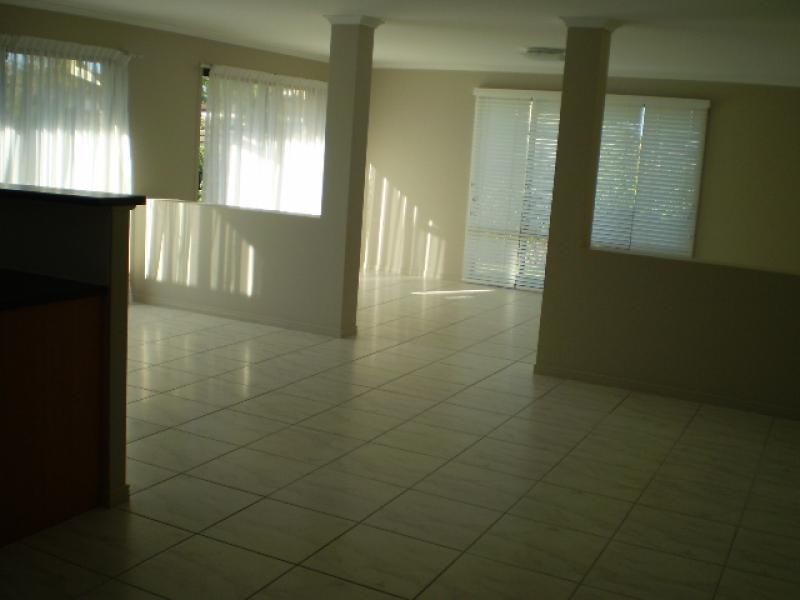 66 Bideford Street, Torquay QLD 4655