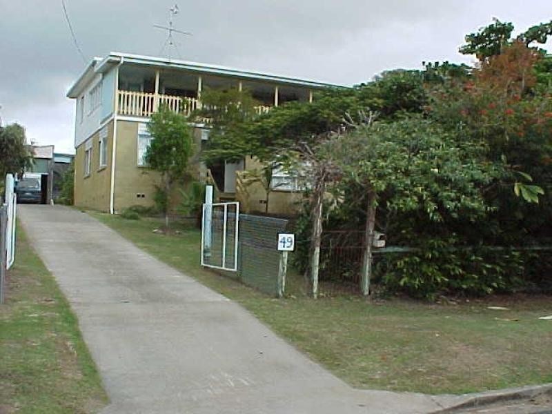 49 Kent Street, Urangan QLD 4655