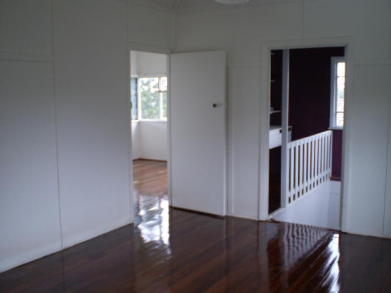 49 Kent Street, Urangan QLD 4655