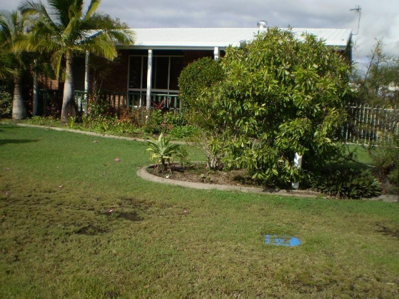 64 NORTH STREET, Point Vernon QLD 4655