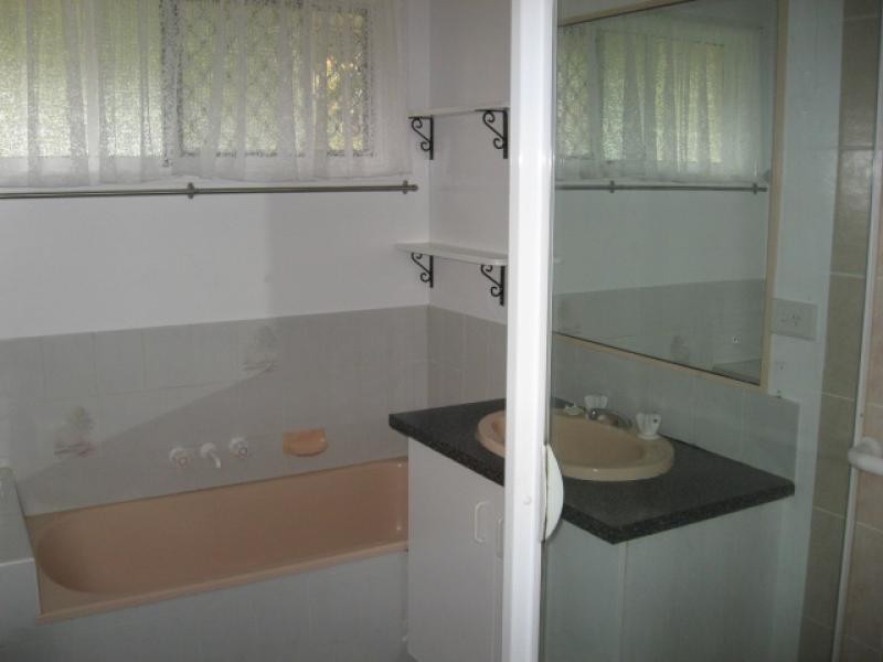 30 Victor Drive, Kawungan QLD 4655