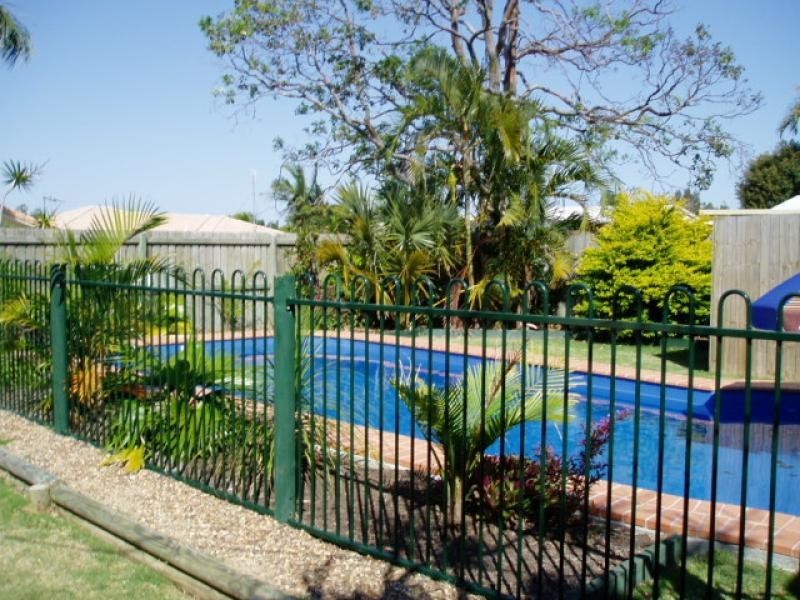 29 Moolyyir Street, Urangan QLD 4655