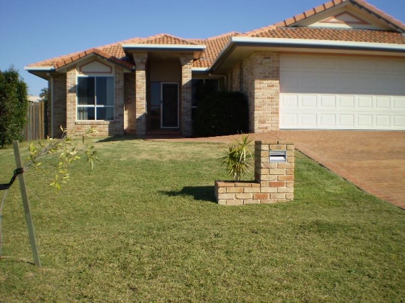 35 Heather Way, Urraween QLD 4655