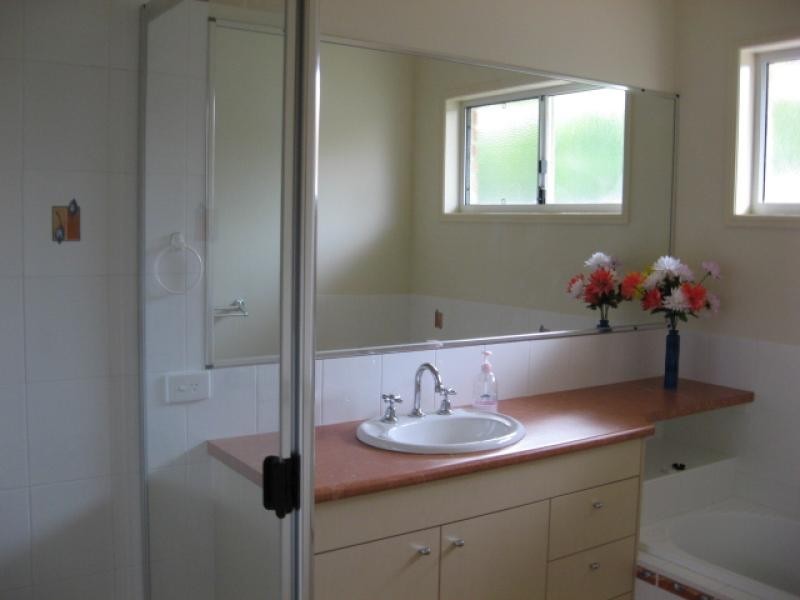 35 Heather Way, Urraween QLD 4655