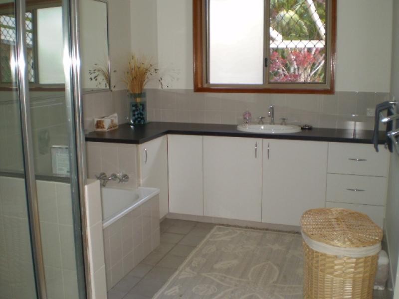 89 Wellington Crescent, Torquay QLD 4655