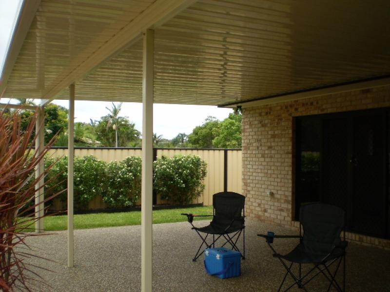 2 Collare Court, Urangan QLD 4655