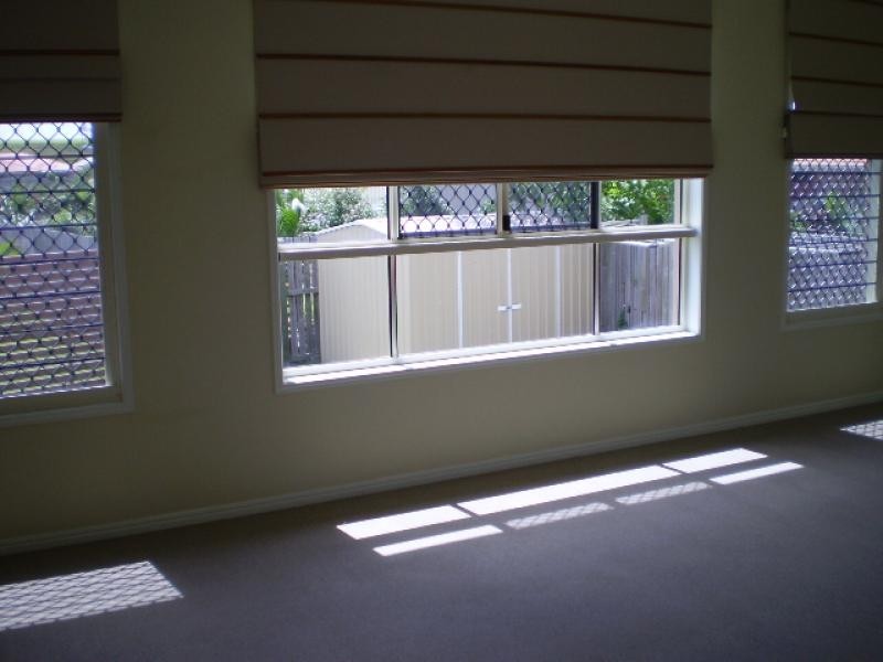9 Marcocci Street, Urraween QLD 4655