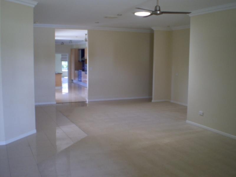 9 Marcocci Street, Urraween QLD 4655