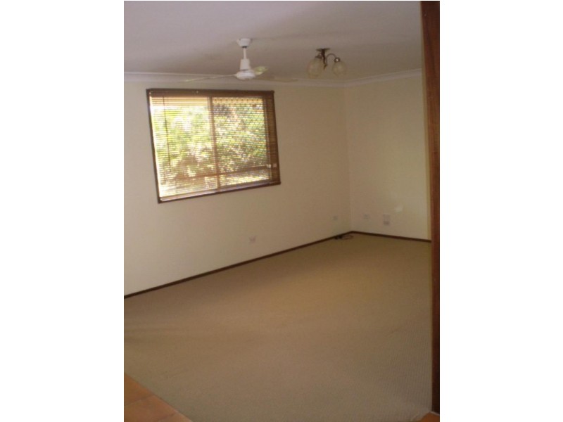 183 Elizabeth Street, Urangan QLD 4655