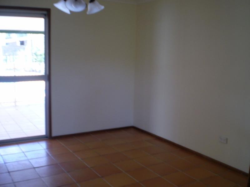 183 Elizabeth Street, Urangan QLD 4655