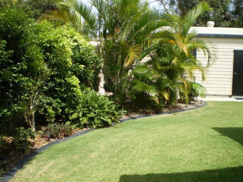 14 Polson Street, Point Vernon QLD 4655