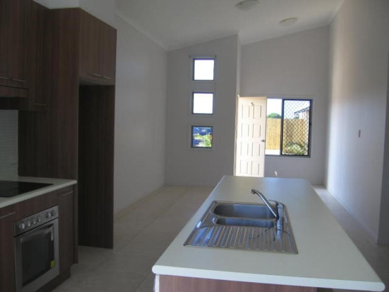 Unit 4/1 Urraween Road,, Urraween QLD 4655