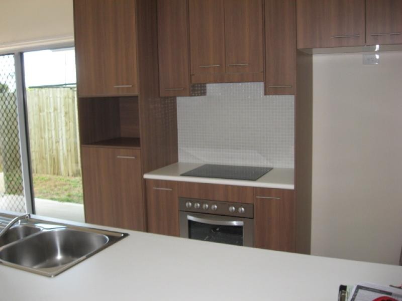 Unit 1/1 Urraween, Urraween QLD 4655