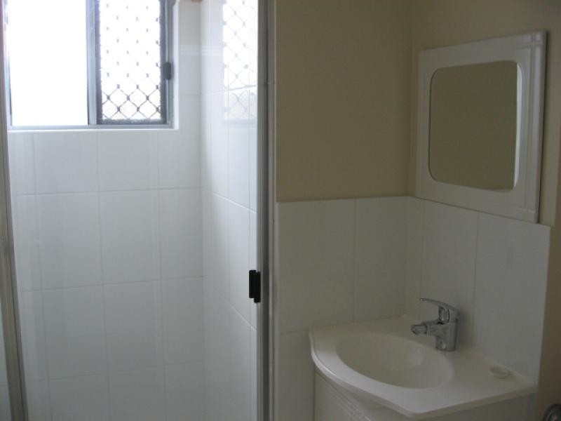 Unit 1/1 Urraween, Urraween QLD 4655