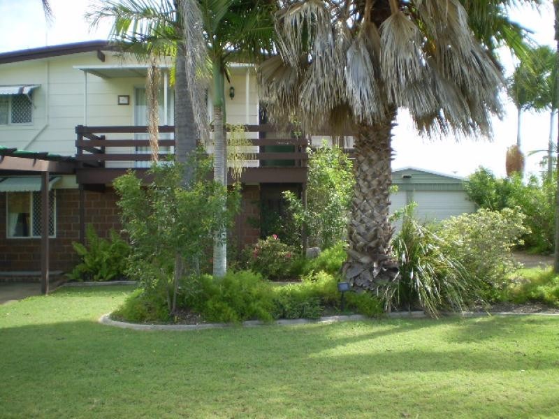 2 Hayworth Street, Point Vernon QLD 4655