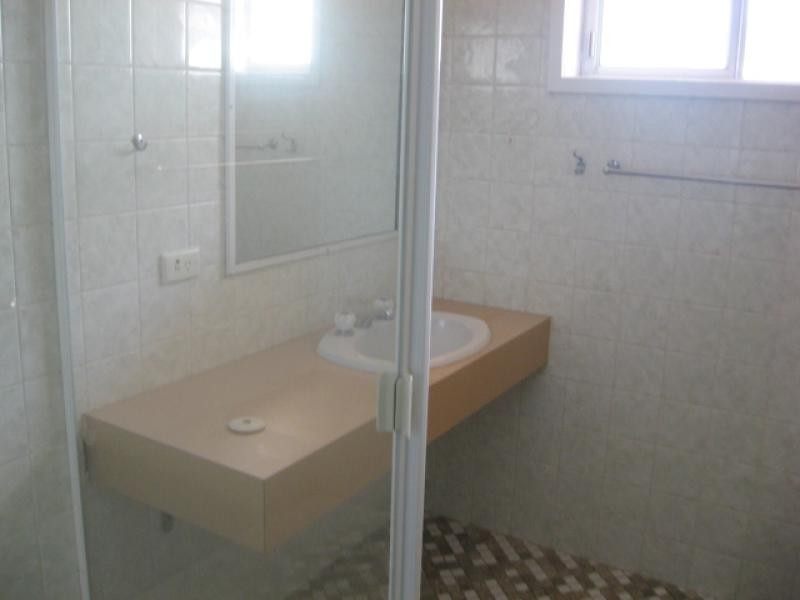 Unit 4/507 The Esplanade, Torquay QLD 4655