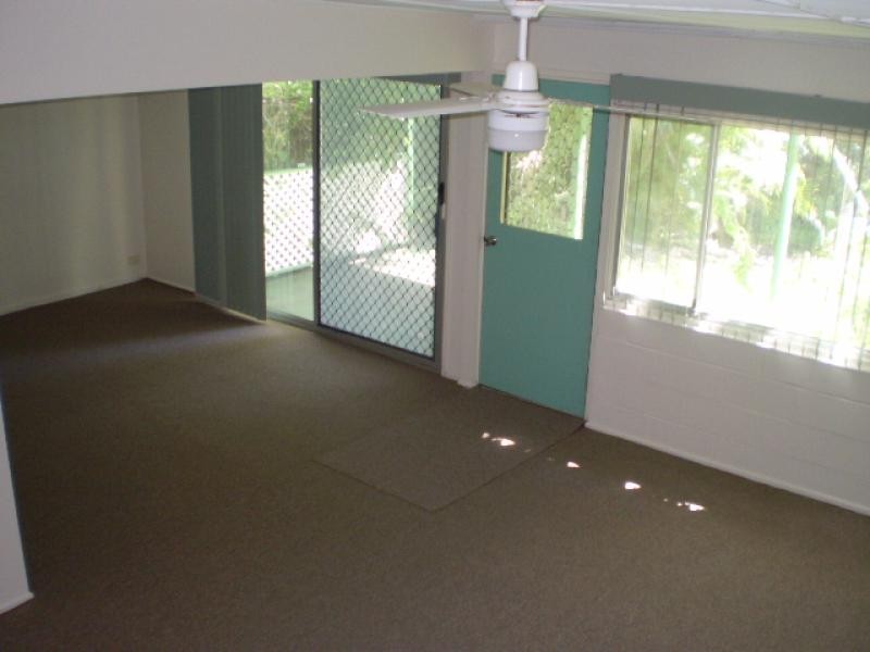 344 Torquay Terrace, Torquay QLD 4655