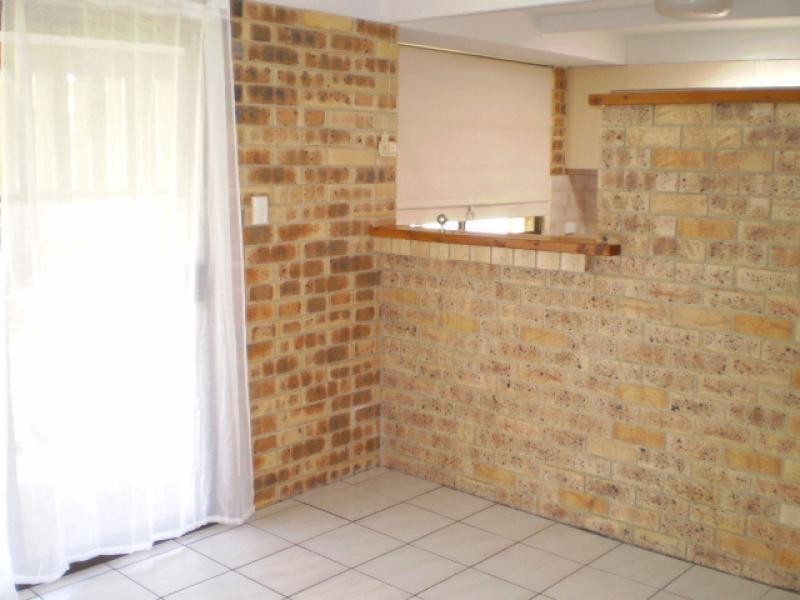 141 Cunningham Street, Urangan QLD 4655