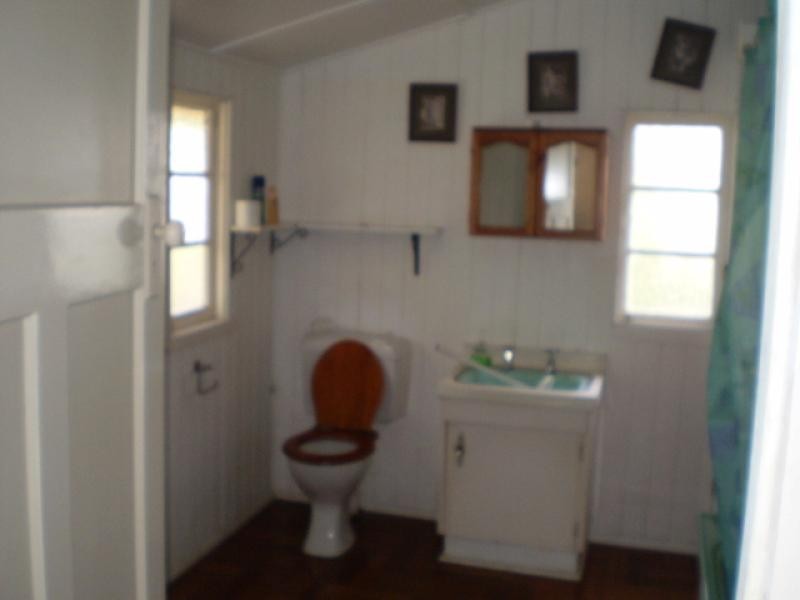 11 Ocean Street, Torquay QLD 4655