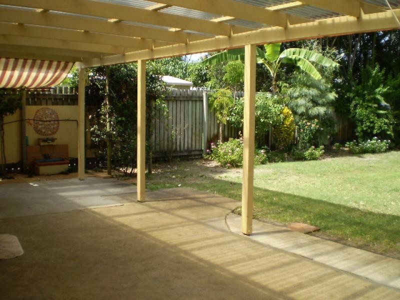 11 Ocean Street, Torquay QLD 4655