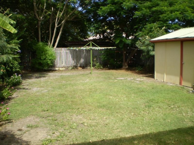 11 Ocean Street, Torquay QLD 4655