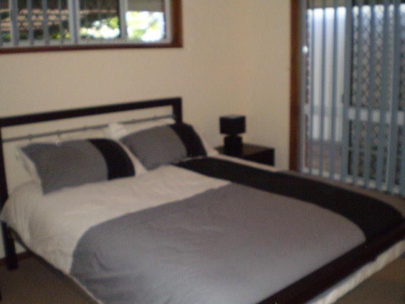 17 William Street, Urangan QLD 4655