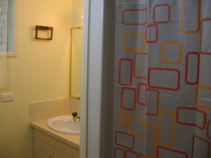 4 Hansen Street, Urangan QLD 4655