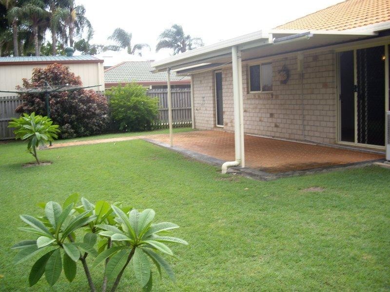 21 Jonwest Close, Torquay QLD 4655