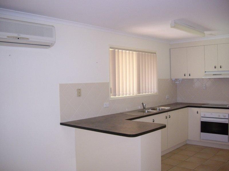 21 Jonwest Close, Torquay QLD 4655