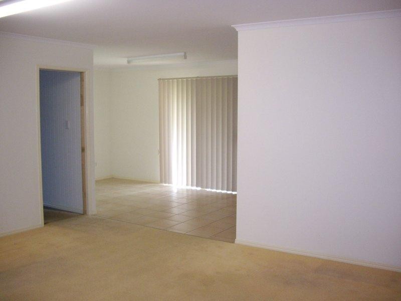 21 Jonwest Close, Torquay QLD 4655