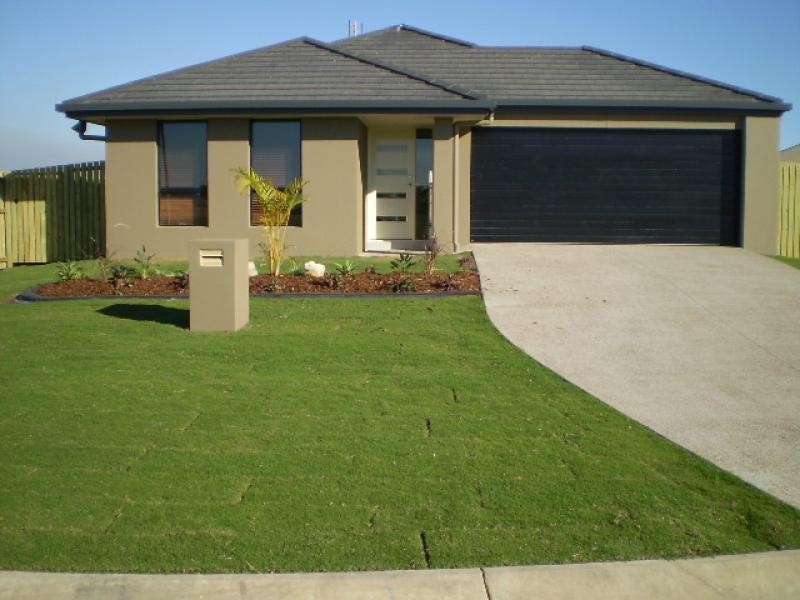 28 Bounty Circuit, Eli Waters QLD 4655