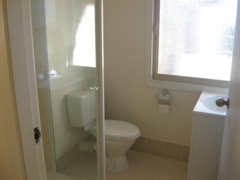 66 Limpus Street, Urangan QLD 4655