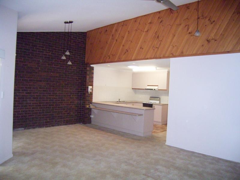 Unit 4/123 Freshwater Street, Torquay QLD 4655