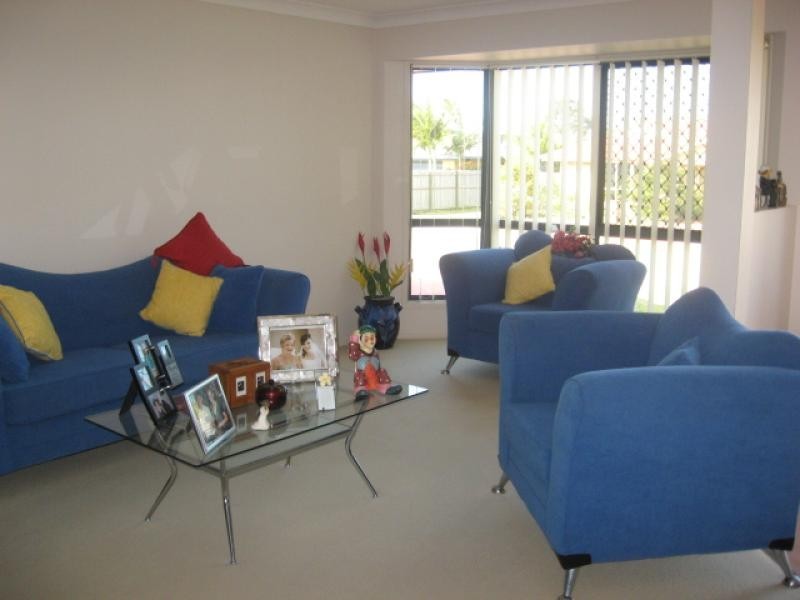 6 Marcocci Street, Urraween QLD 4655