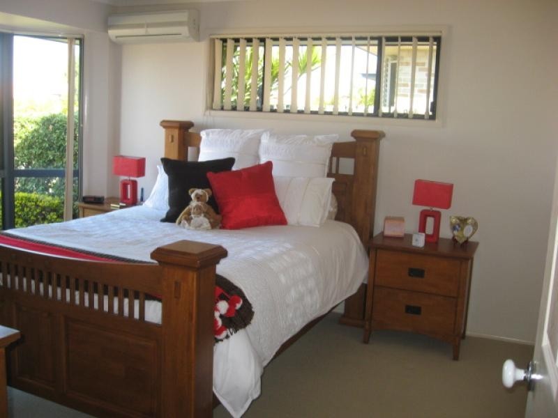 6 Marcocci Street, Urraween QLD 4655