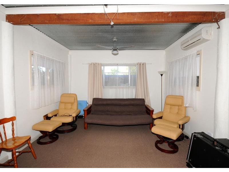 3 Greta Court, Urangan QLD 4655