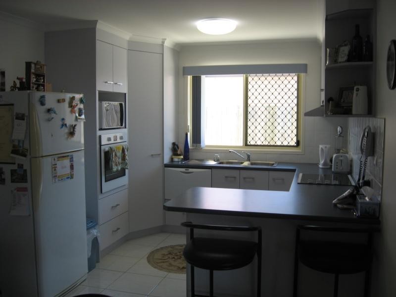 6 Moonstone Drive, Urangan QLD 4655