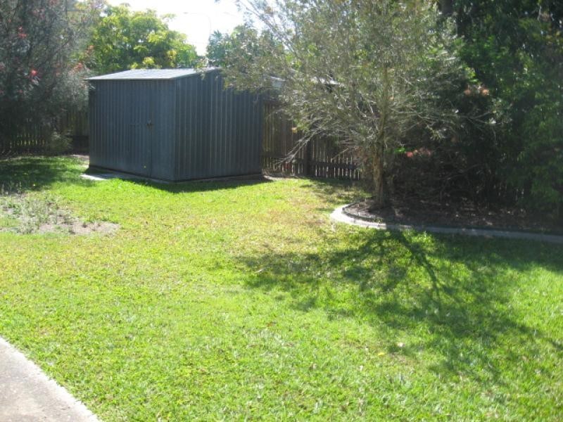 34 Caddy Ave, Urraween QLD 4655