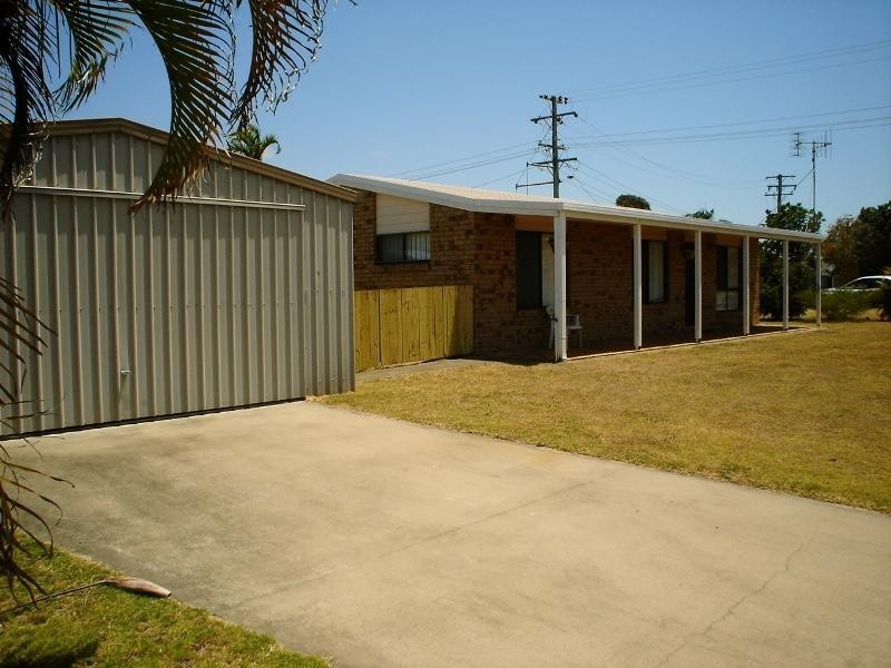 34 William Street, Urangan QLD 4655