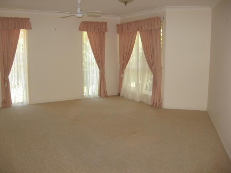 26 King Henry Court, Torquay QLD 4655