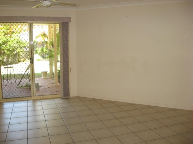 26 King Henry Court, Torquay QLD 4655
