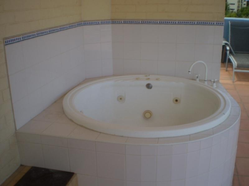 Unit 120/1 Buccaneer Drive, Urangan QLD 4655