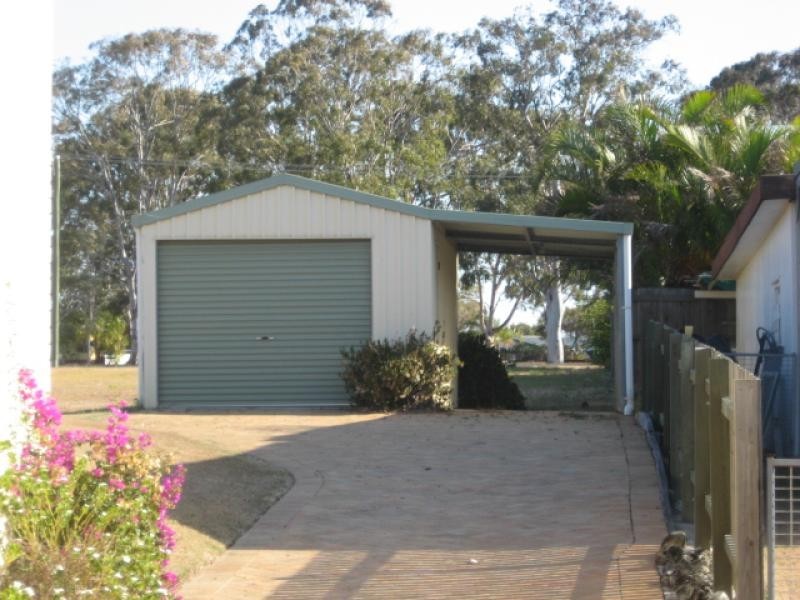 80 Charlton Esplanade, Point Vernon QLD 4655