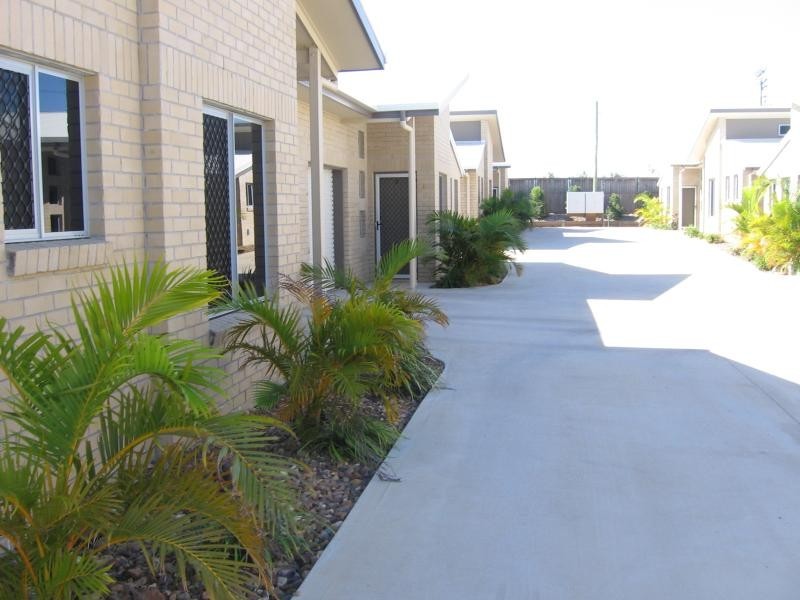 Unit 3/1 Urraween Rd, Urraween QLD 4655