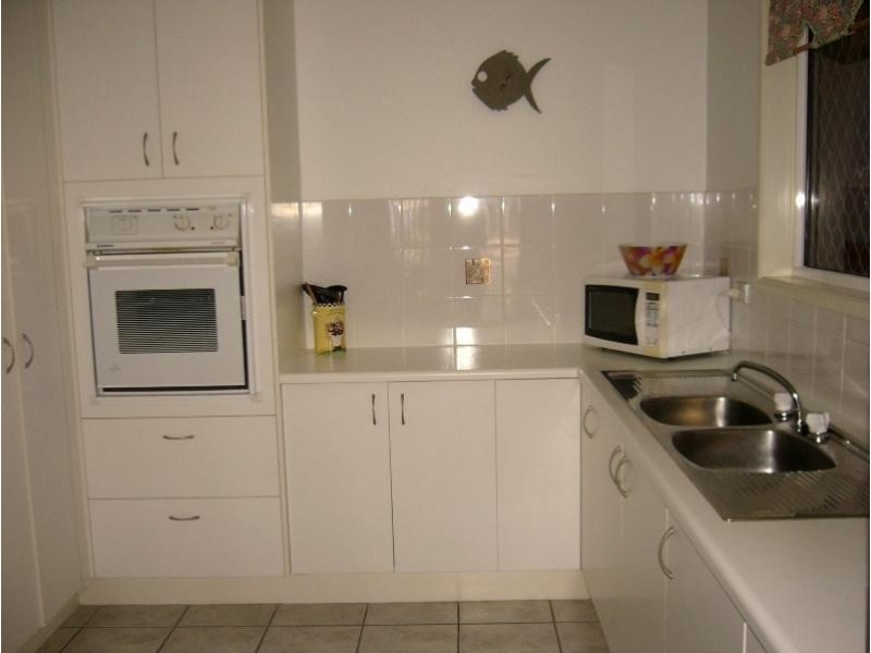 19 A Campbell Street, Torquay QLD 4655