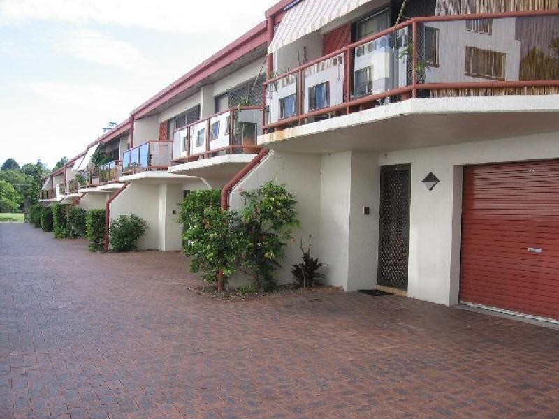 Unit 8/406 Esplanade, Torquay QLD 4655