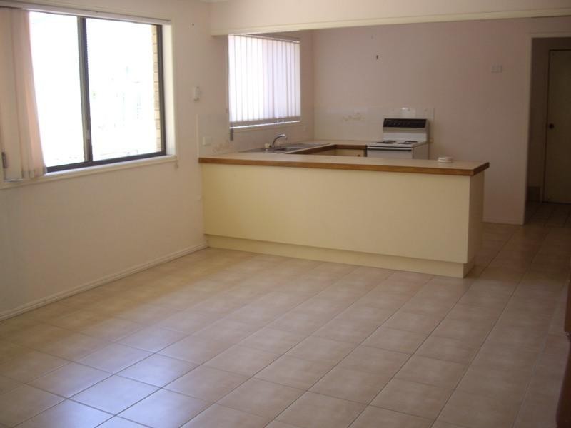 Unit 6/233 Torquay Terrace, Torquay QLD 4655