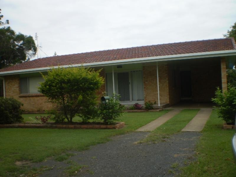 264 Torquay Tce, Torquay QLD 4655