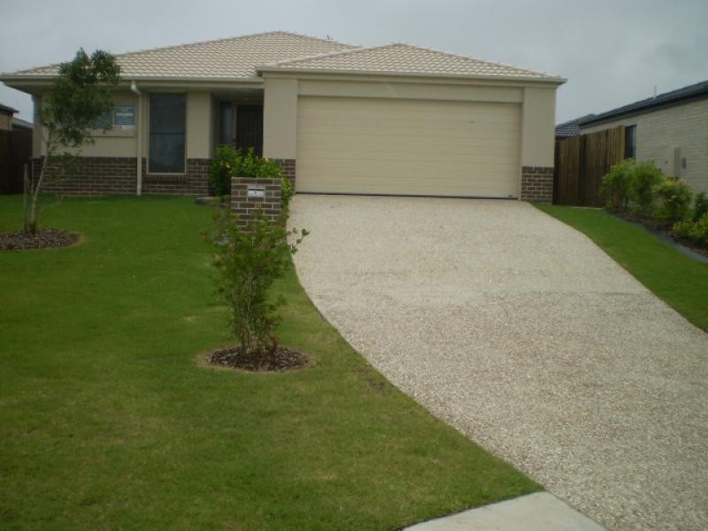 6 Salamander Ave, Urraween QLD 4655